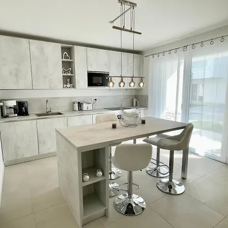 Incantevole Casa: Sole E Relax Con Idromassaggio Villa